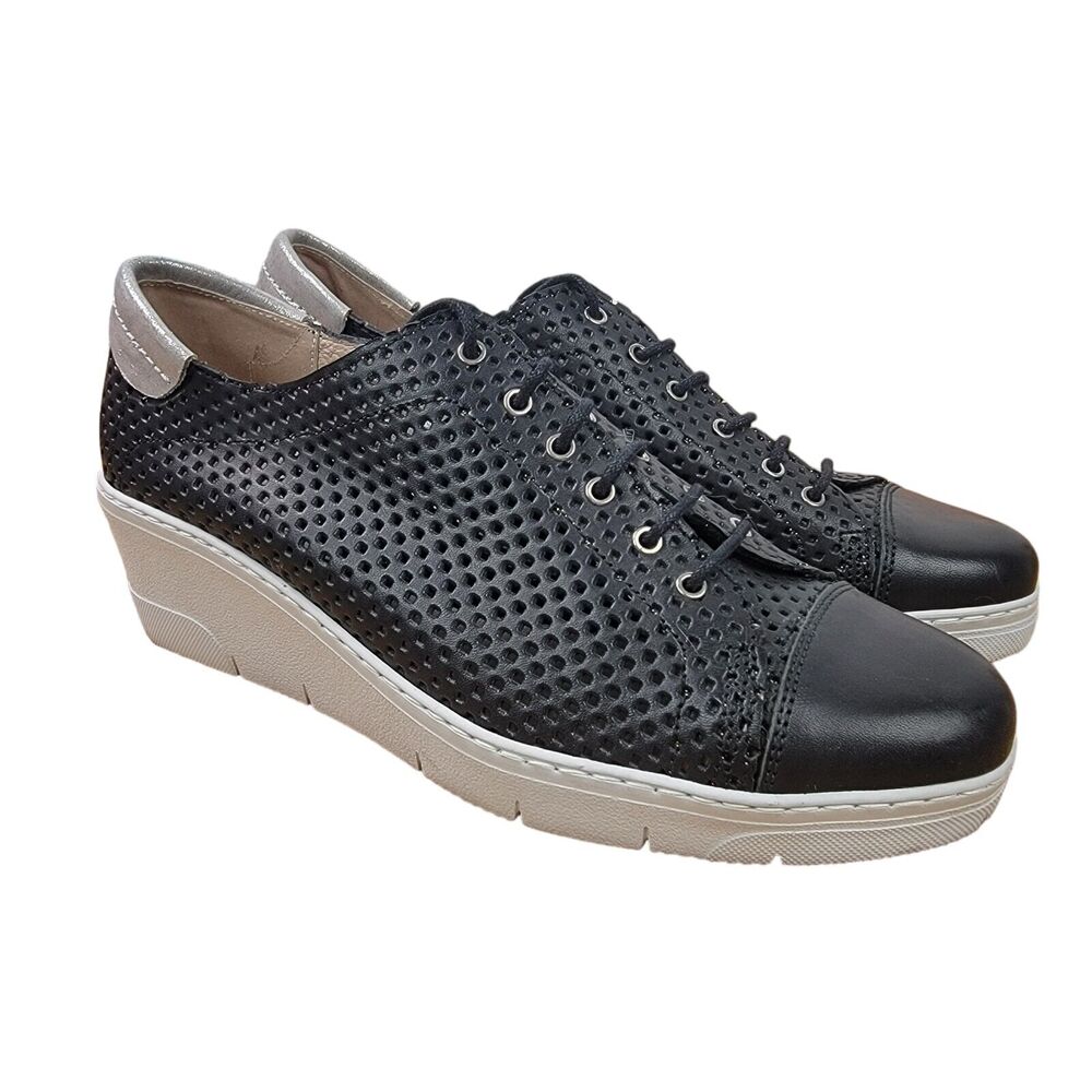 Hispanitas Womens Size 41 US 9 Laken Perforated Derby Black Shoes Sporty